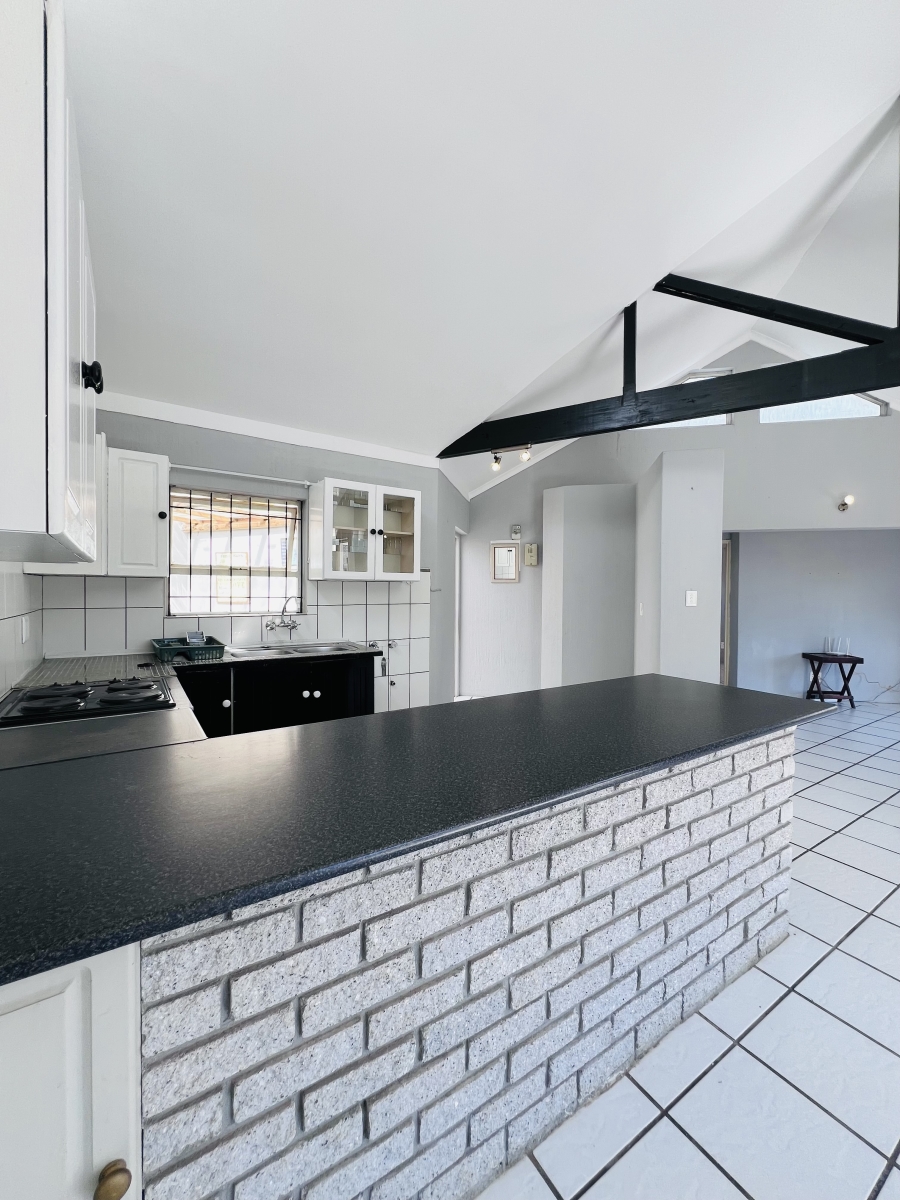 2 Bedroom Property for Sale in Pine Acres Western Cape